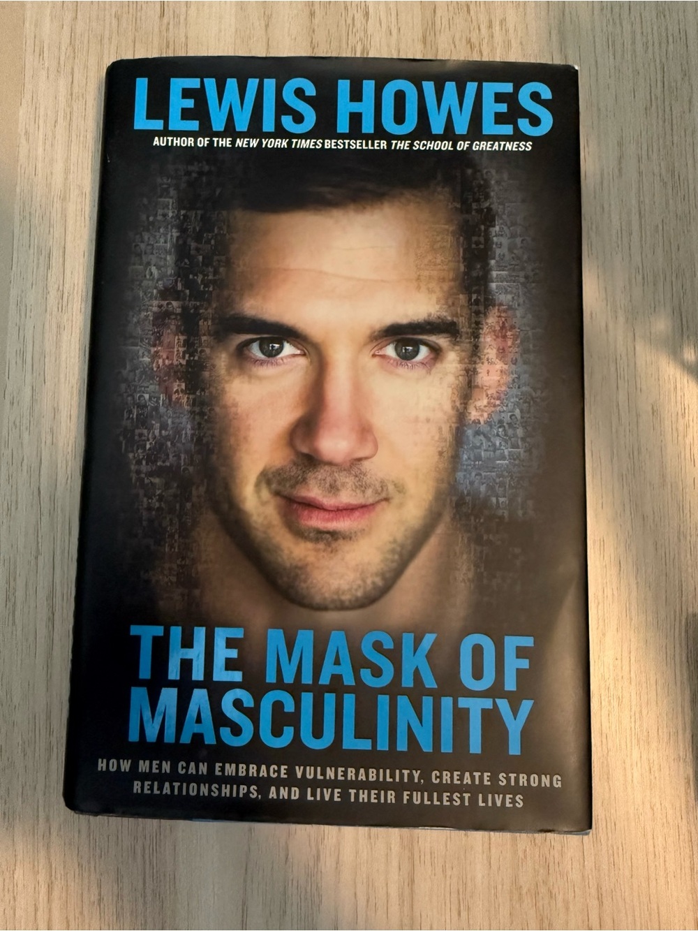 📚 The Mask of Masculinity by Lewis Howes [hardcover]
